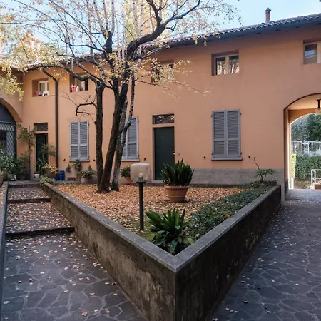 La Casa Nel Chiostro Tra E Monti Apartament Lecco